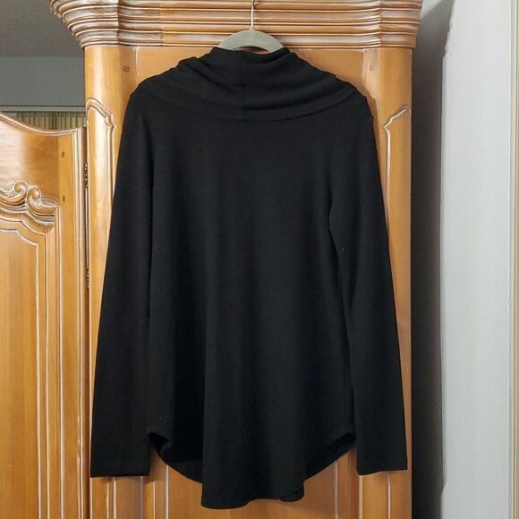 Karen Kane black mock Turtleneck sweater. Oversized small. Good used condition. - Picture 5 of 6